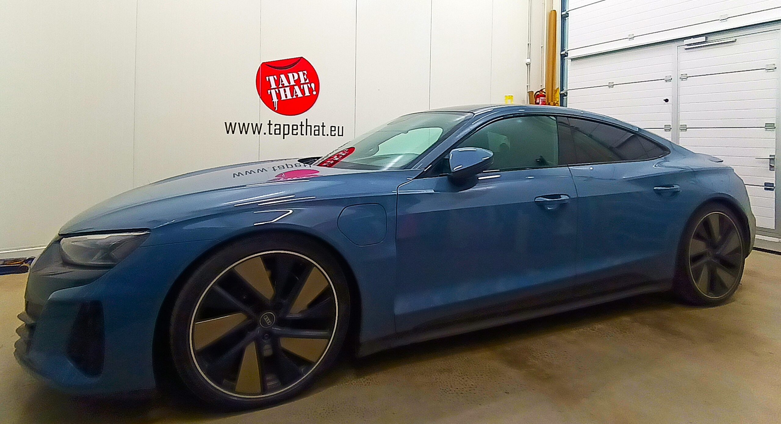 Auto kiletamine Tallinnas – kvaliteetne kaitsekile paigaldus